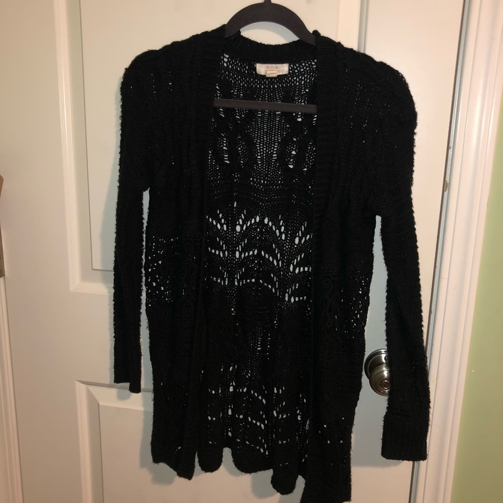 Black detailed sweater!